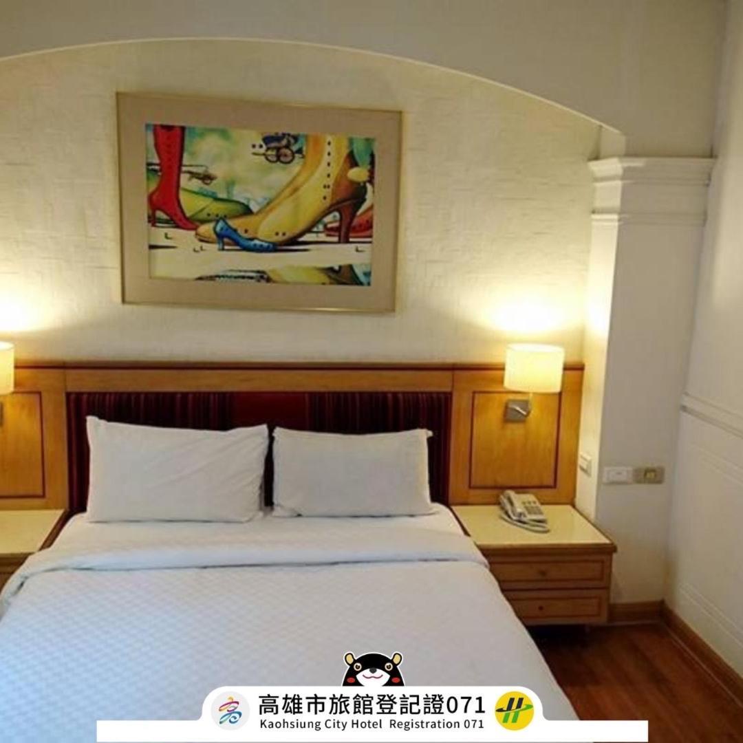 苓雅大飯店 Lingyea Hotel Kaohsiung Esterno foto