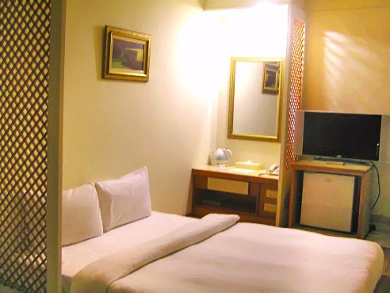 苓雅大飯店 Lingyea Hotel Kaohsiung Esterno foto