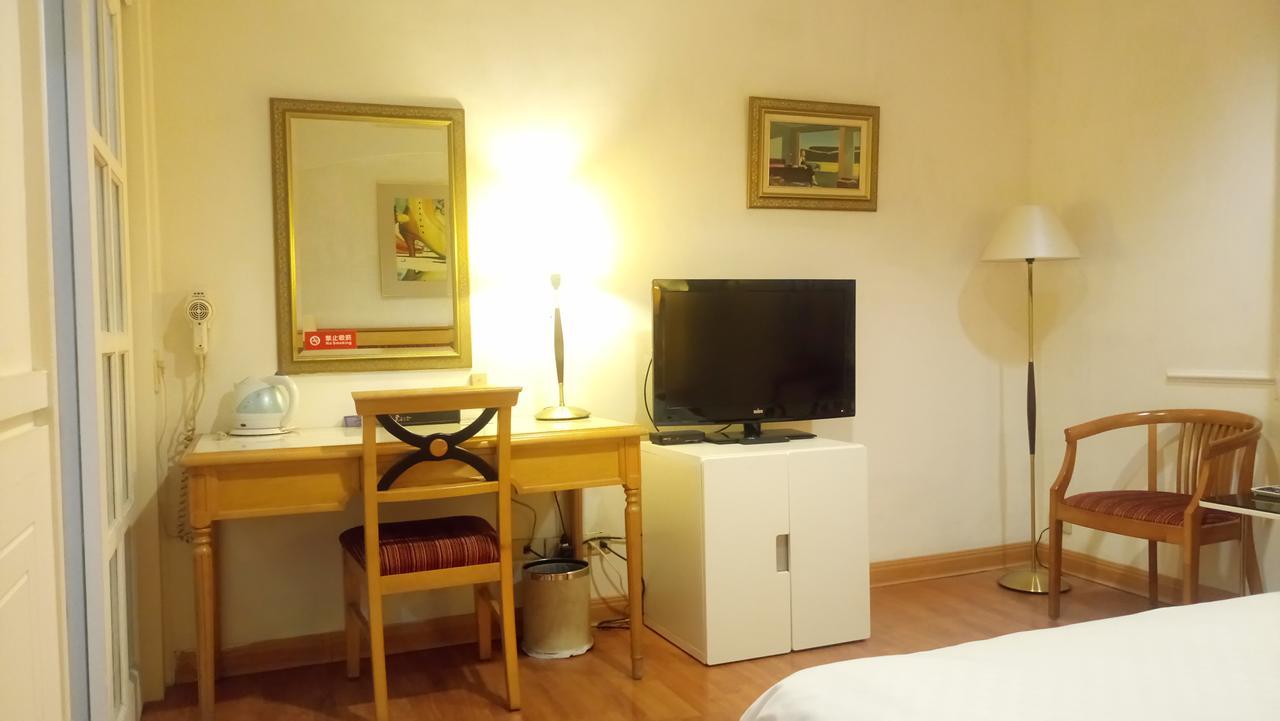 苓雅大飯店 Lingyea Hotel Kaohsiung Esterno foto